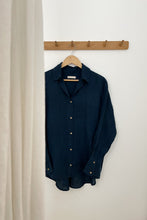 Load image into Gallery viewer, Basic Shirt - Navy
